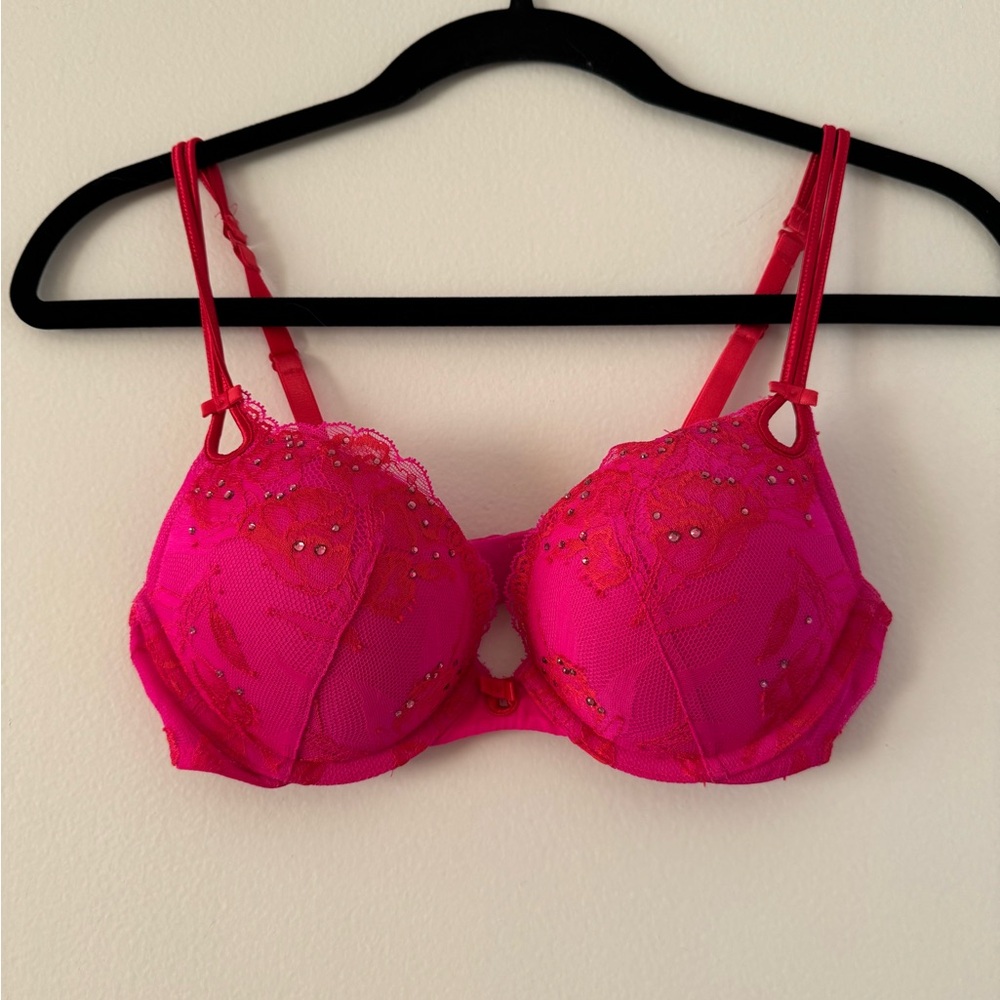 Elegant Pink Lace Bra